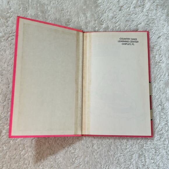 A Montana Adventure Dennis St. Sauver Tromp It 1973 ISBN 0912022507 Snowmobile - Picture 2 of 9